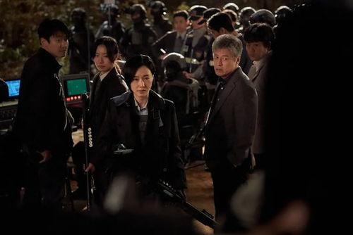 DP 逃兵追缉令 第一季